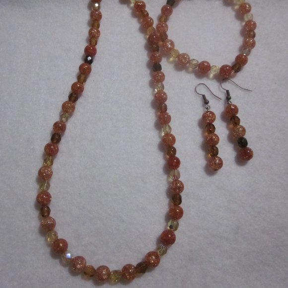 Multi Brown Necklace Set. - Picture 1 of 6